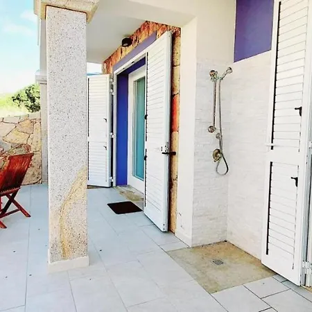 Whiteblue House Con Giardino